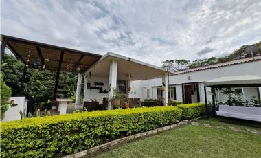 En Venta Casa Campestre en Conjunto 4.520 m2, La Mesa Cundinamarca
