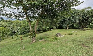 En Venta Casa Campestre en Conjunto 4.520 m2, La Mesa Cundinamarca