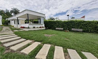 En Venta casa Campestre 2.000m2        $2.000 Millones, La Mesa Cund.