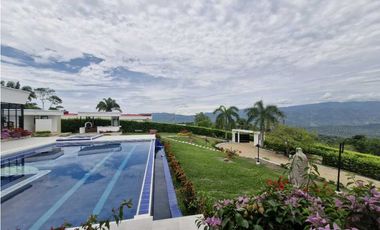 En Venta casa Campestre 2.000m2        $2.000 Millones, La Mesa Cund.
