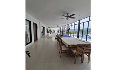 En Venta casa Campestre 2.000m2        $2.000 Millones, La Mesa Cund.