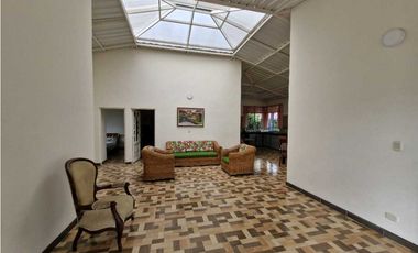 En Venta Casa Campestre 490 m2 en San Javier, La Mesa Cundinamarca
