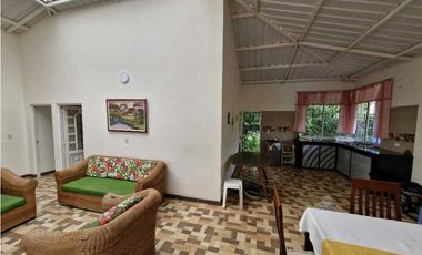 En Venta Casa Campestre 490 m2 en San Javier, La Mesa Cundinamarca