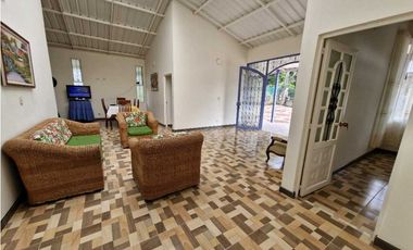 En Venta Casa Campestre 490 m2 en San Javier, La Mesa Cundinamarca