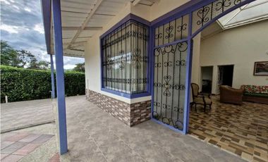 En Venta Casa Campestre 490 m2 en San Javier, La Mesa Cundinamarca