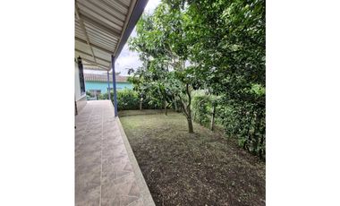 En Venta Casa Campestre 490 m2 en San Javier, La Mesa Cundinamarca