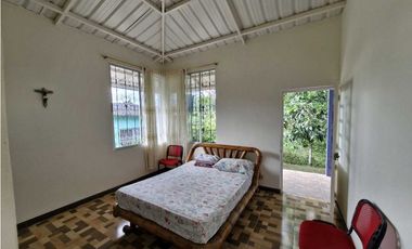 En Venta Casa Campestre 490 m2 en San Javier, La Mesa Cundinamarca