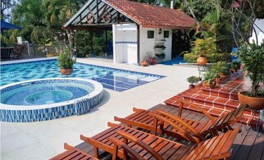 En Venta Quinta Vacacional 6.230 m2, Piscina,Sauna,Turco, La Mesa Cund