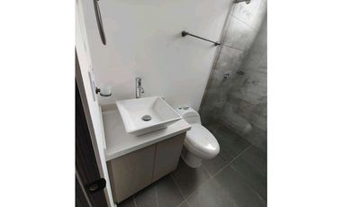 En Venta Casa Campestre con Piscina 1.520 m2, La Mesa Cund.