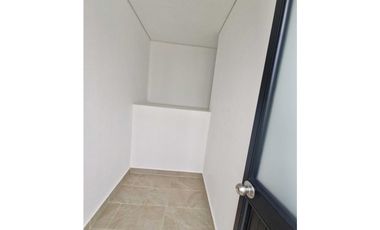 En Venta Casa Campestre con Piscina 1.520 m2, La Mesa Cund.