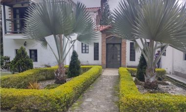 Casa para Venta en el Retiro Fizebad