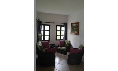 Casa para Venta en el Retiro Fizebad
