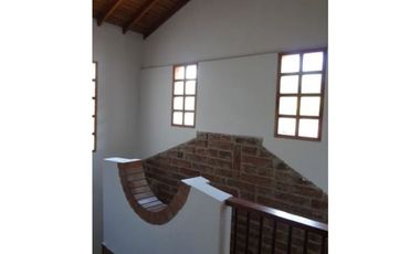 Casa para Venta en el Retiro Fizebad