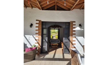 Casa para Venta en el Retiro Fizebad