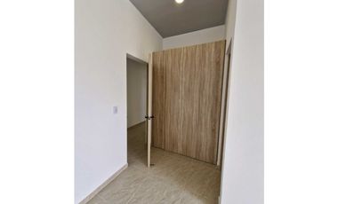 En Venta Casa Campestre en Conjunto Cerrado 800 m2, La Mesa Cund.