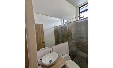 En Venta Casa Campestre en Conjunto Cerrado 800 m2, La Mesa Cund.