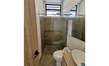 En Venta Casa Campestre en Conjunto Cerrado 800 m2, La Mesa Cund.