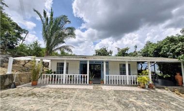 En Venta Casa Lote Campestre 4.147 m2, La Mesa Cundinamarca