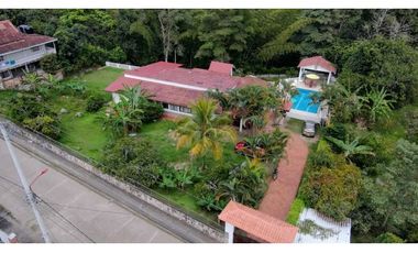 En Venta Casa Campestre con Piscina 2.500 m2, La Mesa Cund, San Javier
