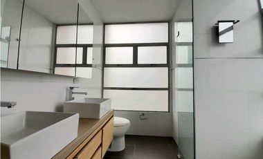 Alquiler  Apartamento Poblado Lalinde 9289893 DL