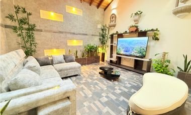 Amoblado HERMOSO Apartamento Laureles piso 1