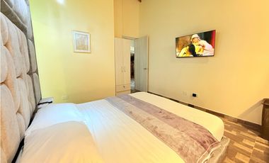 Amoblado HERMOSO Apartamento Laureles piso 1