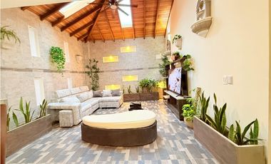 Amoblado HERMOSO Apartamento Laureles piso 1