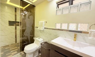 Amoblado HERMOSO Apartamento Laureles piso 1