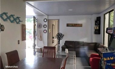 VENDO PERMUTO CASA MESITAS DEL COLEGIO