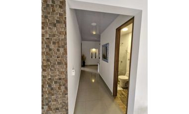 En Venta Casa Campestre con Piscina y Jacuzzi, Conjunto Cerrado