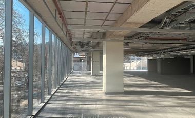 Oficina en Arriendo en Avenida Andrés Bello