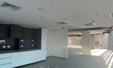 Oficina en Arriendo en Avenida Andrés Bello