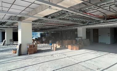 Oficina en Arriendo en Avenida Andrés Bello 2325