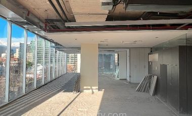 Oficina en Arriendo en Avenida Andrés Bello 2325