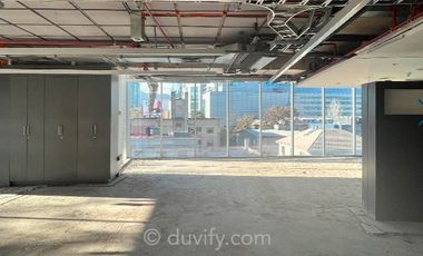 Oficina en Arriendo en Avenida Andrés Bello 2325