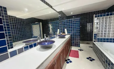4 Bedroom Villa for sale at Loch Palm Golf Club