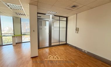 Oficina en Arriendo en SANTA BESTRIZ