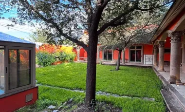 Casa en venta en Jardines de Versalles, Saltillo, Coahuila de Zaragoza