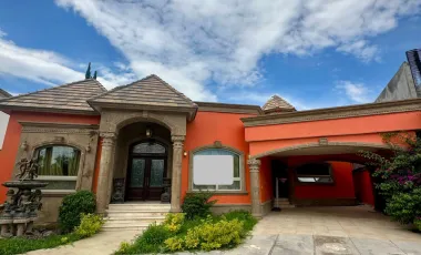 Casa en venta en Jardines de Versalles, Saltillo, Coahuila de Zaragoza