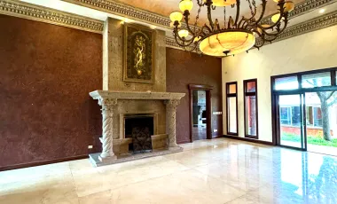Casa en venta en Jardines de Versalles, Saltillo, Coahuila de Zaragoza
