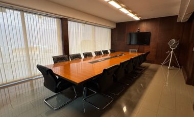 ARRIENDO EDIFICIO CORPORATIVO BARRIO EL GOLF