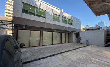 ARRIENDO EDIFICIO CORPORATIVO BARRIO EL GOLF