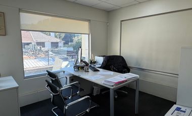 ARRIENDO EDIFICIO CORPORATIVO BARRIO EL GOLF