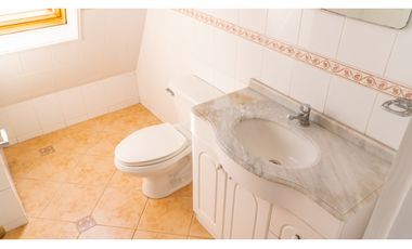 HERMOSA CASA EN BOSQUES DE MONTEMAR 5D 4B