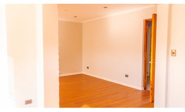 HERMOSA CASA EN BOSQUES DE MONTEMAR 5D 4B
