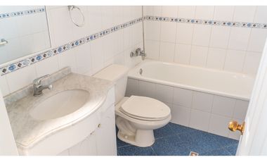 HERMOSA CASA EN BOSQUES DE MONTEMAR 5D 4B