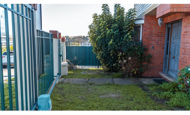 HERMOSA CASA EN BOSQUES DE MONTEMAR 5D 4B