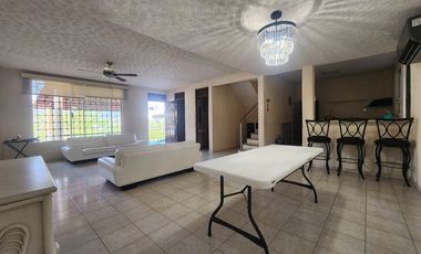 EXCELENTE CASA EN FRACC. COSTA AZUL