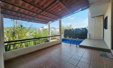 EXCELENTE CASA EN FRACC. COSTA AZUL