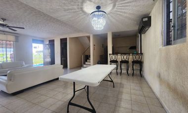 EXCELENTE CASA EN FRACC. COSTA AZUL